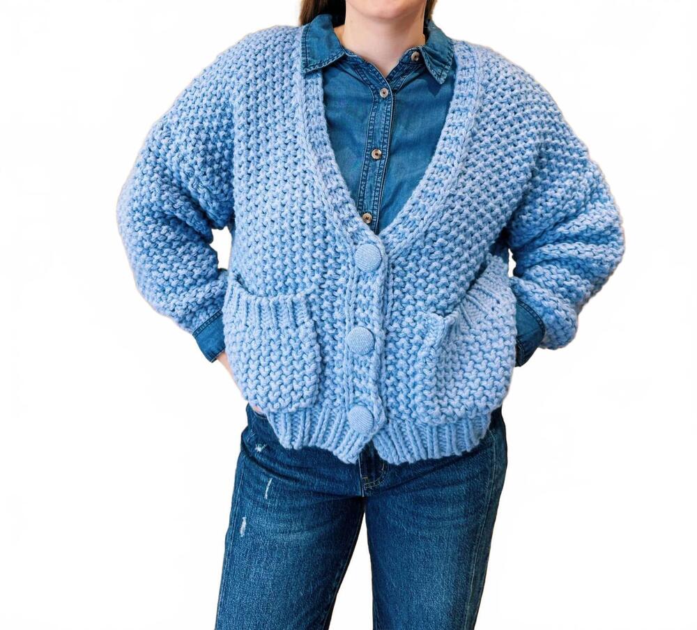 NEW Q2 anahi cardigan in blue-gray